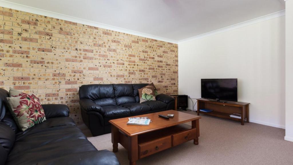 Quiet and Private Duplex photo 3