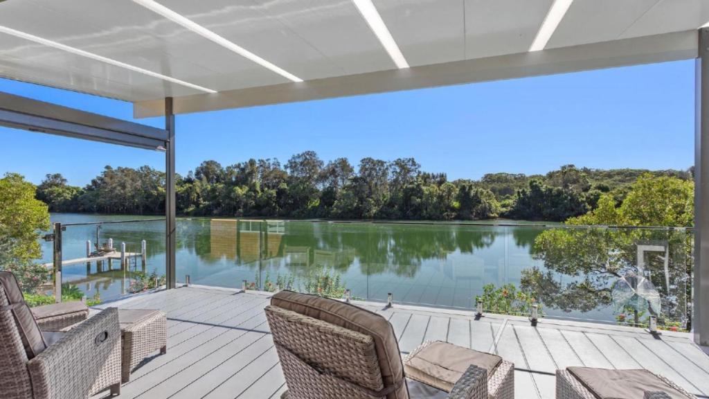 Absolute River Front House photo 1
