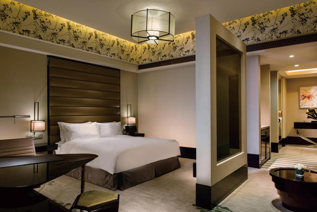 Crowne Plaza Hefei, an IHG Hotel - Tap to explore photos