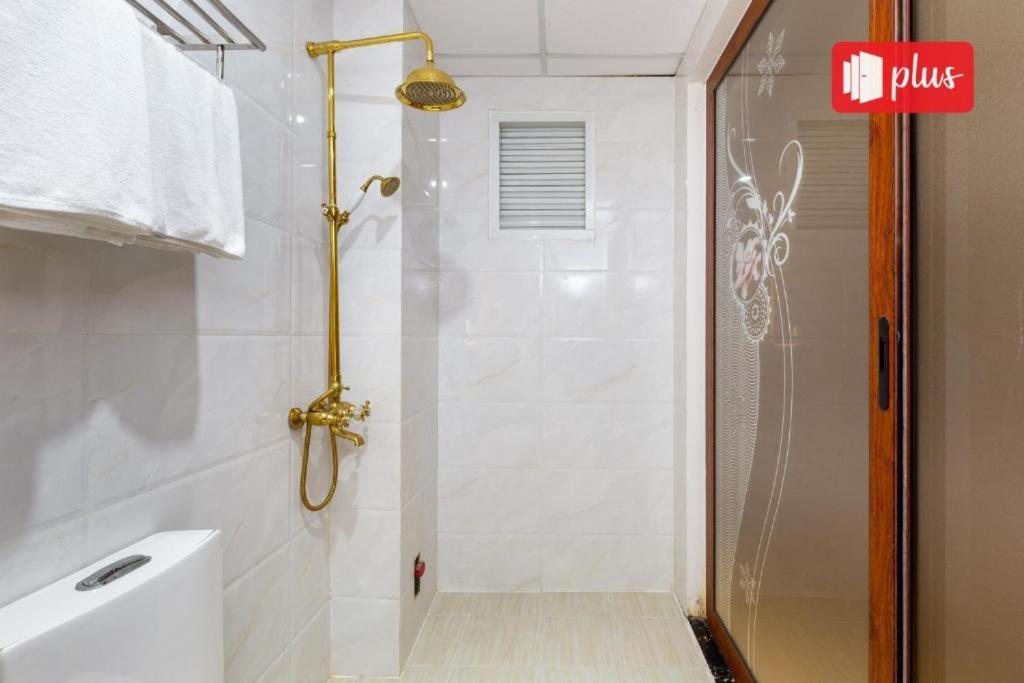 Spring Hotel 39 Bạch Đằng SG - by Bay Luxury