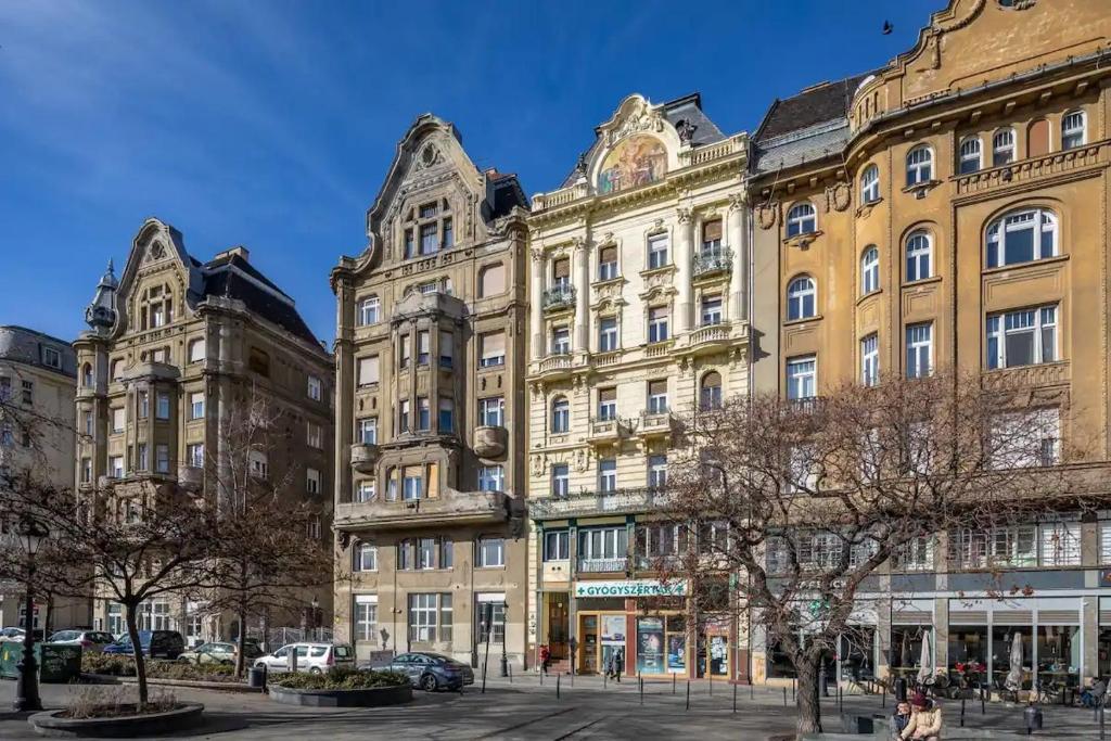 Central Market Apartment