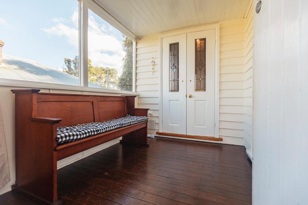 Cottage on Dangar photo 1