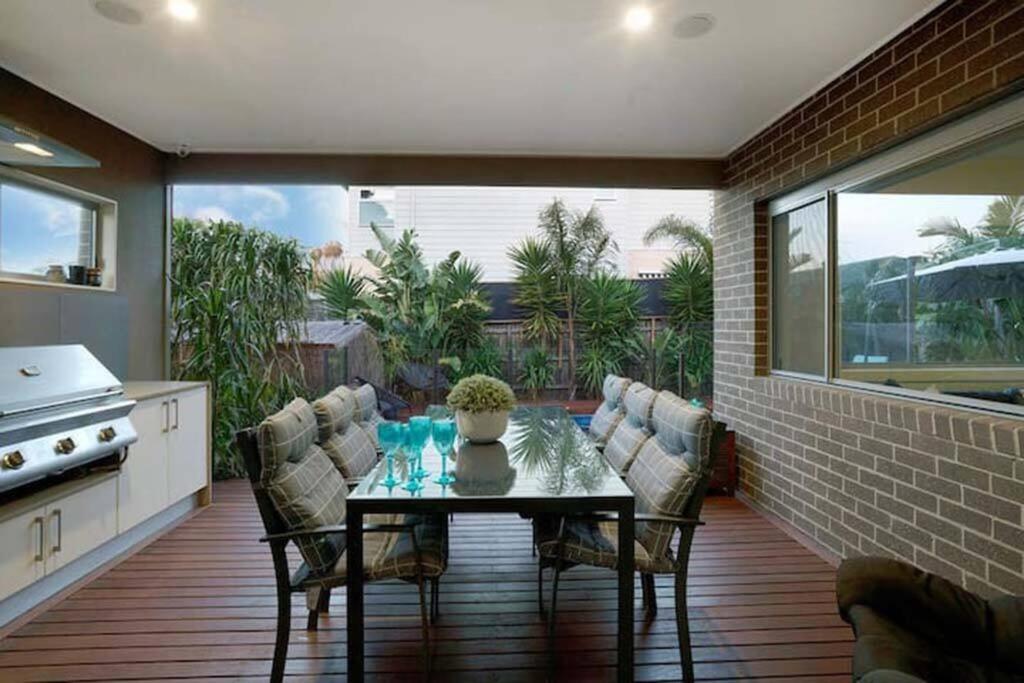 Dromana Grove SPA & POOL sleeps 15 photo 3