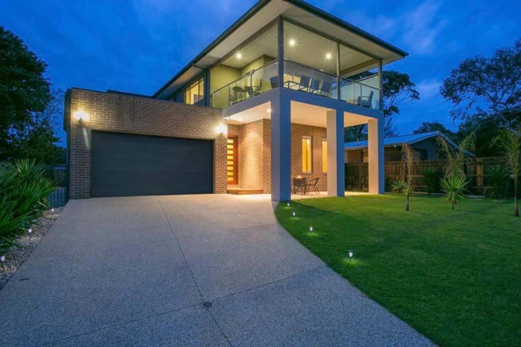 Dromana Grove SPA & POOL sleeps 15 photo 4