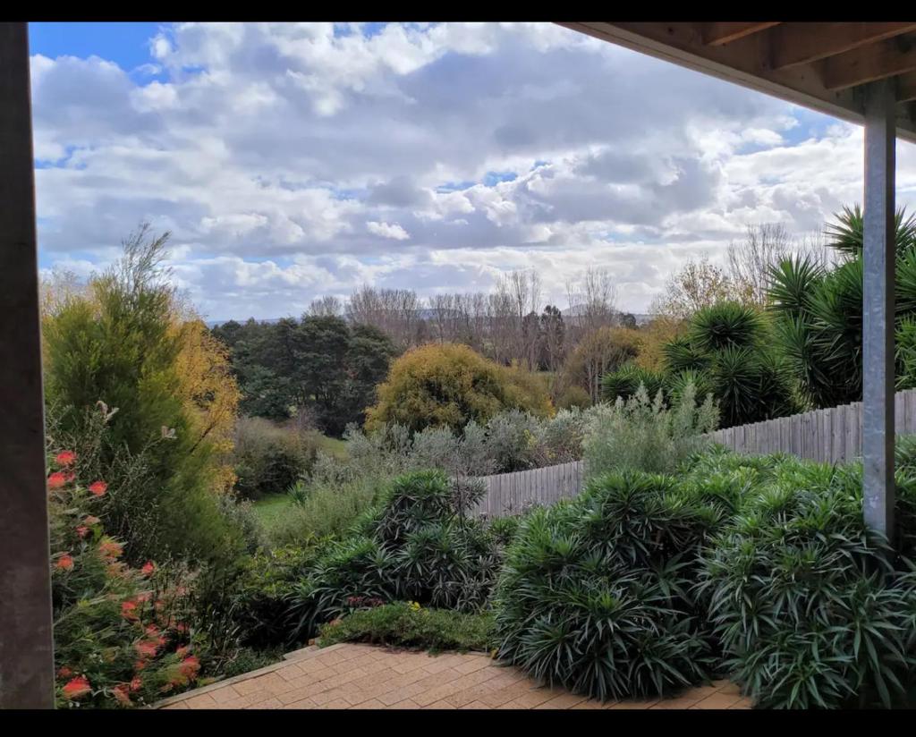 Sunset Manor Stays- Pet Friendly Unit Bairnsdale photo 4