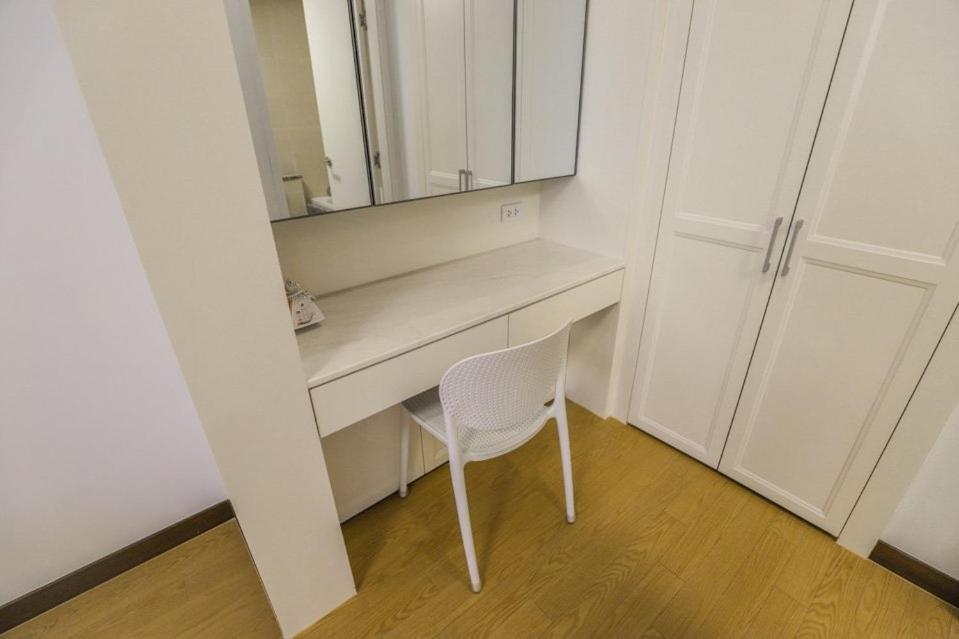 Starlake Westlake Korean Style