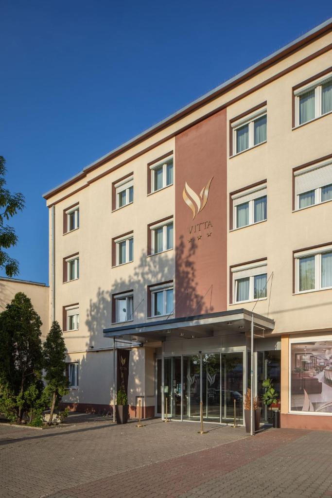 Vitta Hotel Superior - Tap to explore photos