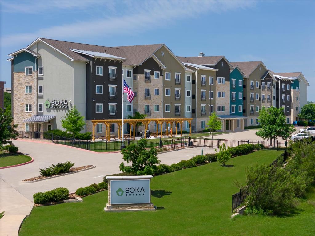 Soka Suites Dallas - Las Colinas image