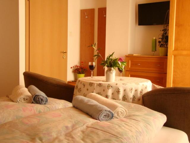 Апартаменты (Апартаменты-студио), Virágoskert Apartman