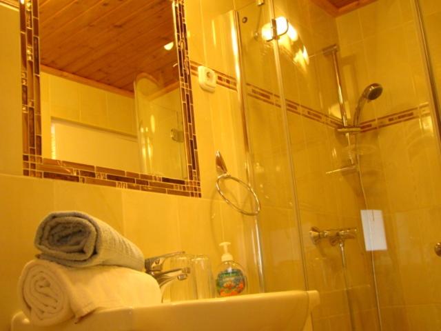 Апартаменты (Апартаменты-студио), Virágoskert Apartman