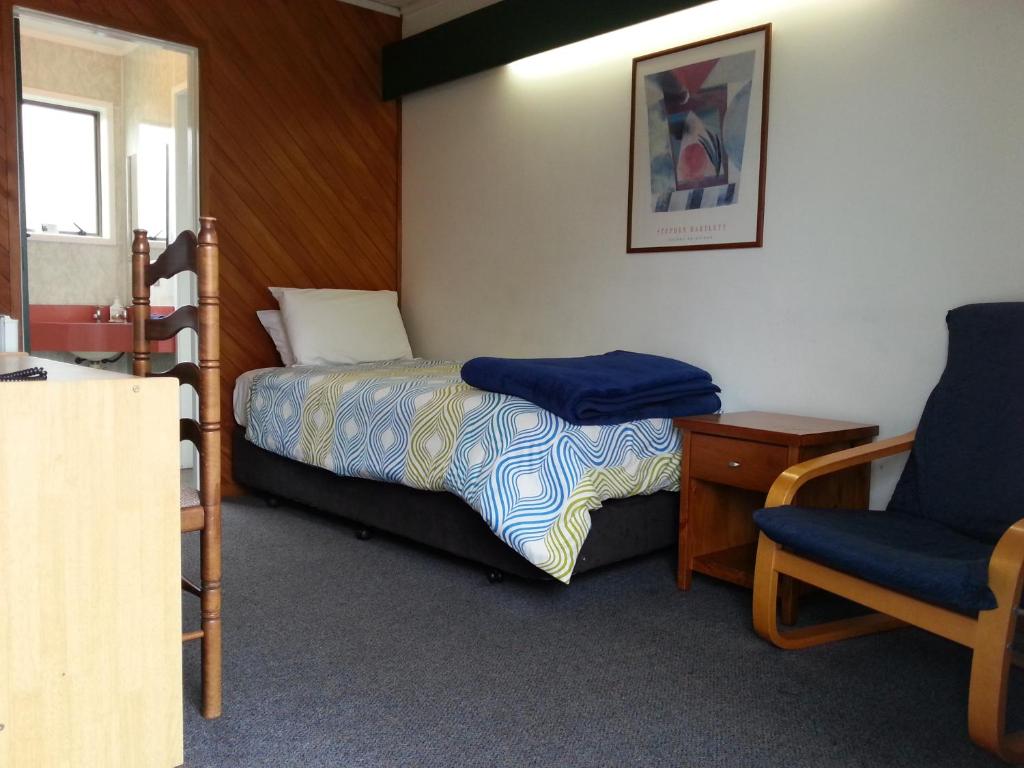 Orana Motor Inn & Restaurant Room Type - Family Double Room