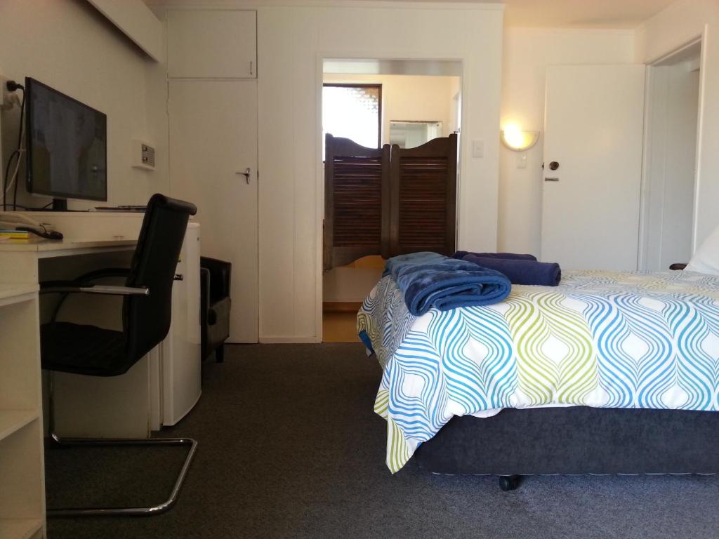 Orana Motor Inn & Restaurant Room Type - Deluxe Family Room