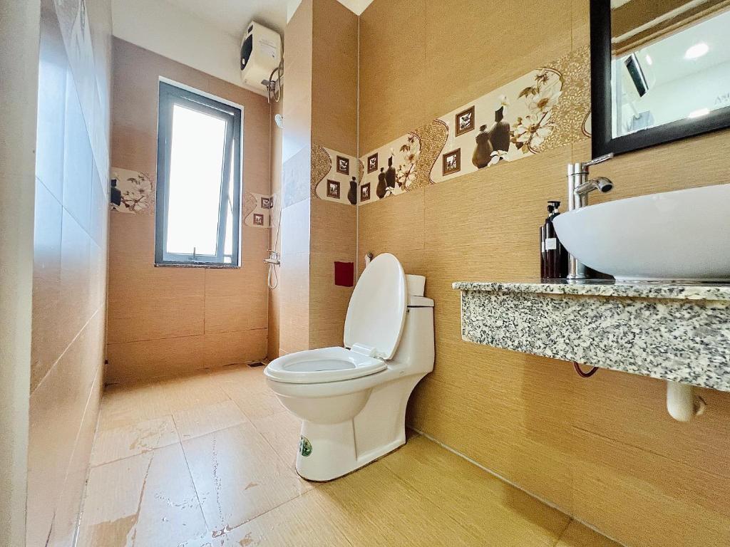 YOUR'S Homestay Cozy Room4 with balcony-3rd floor near to My Khe beach & My An Market