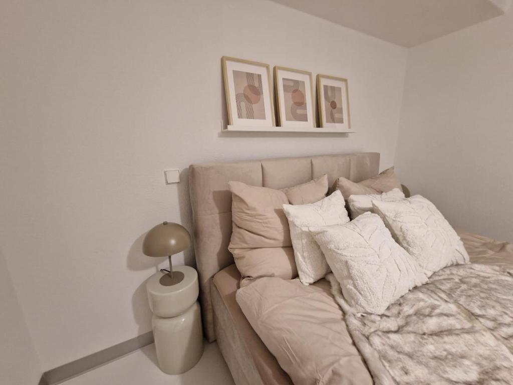 Stuttgart Lux Living - Stilvolles Wohnen Im Zentrum Room Type - Apartment - Ground Floor