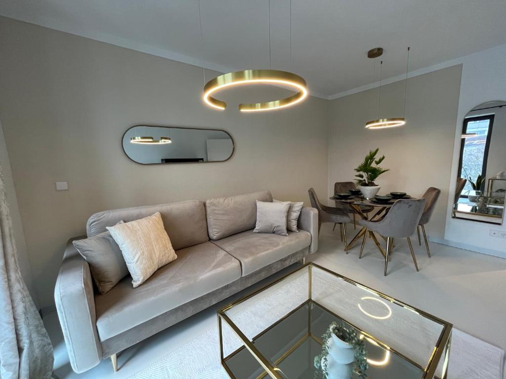 Stuttgart Lux Living - Stilvolles Wohnen Im Zentrum - Tap to explore photos