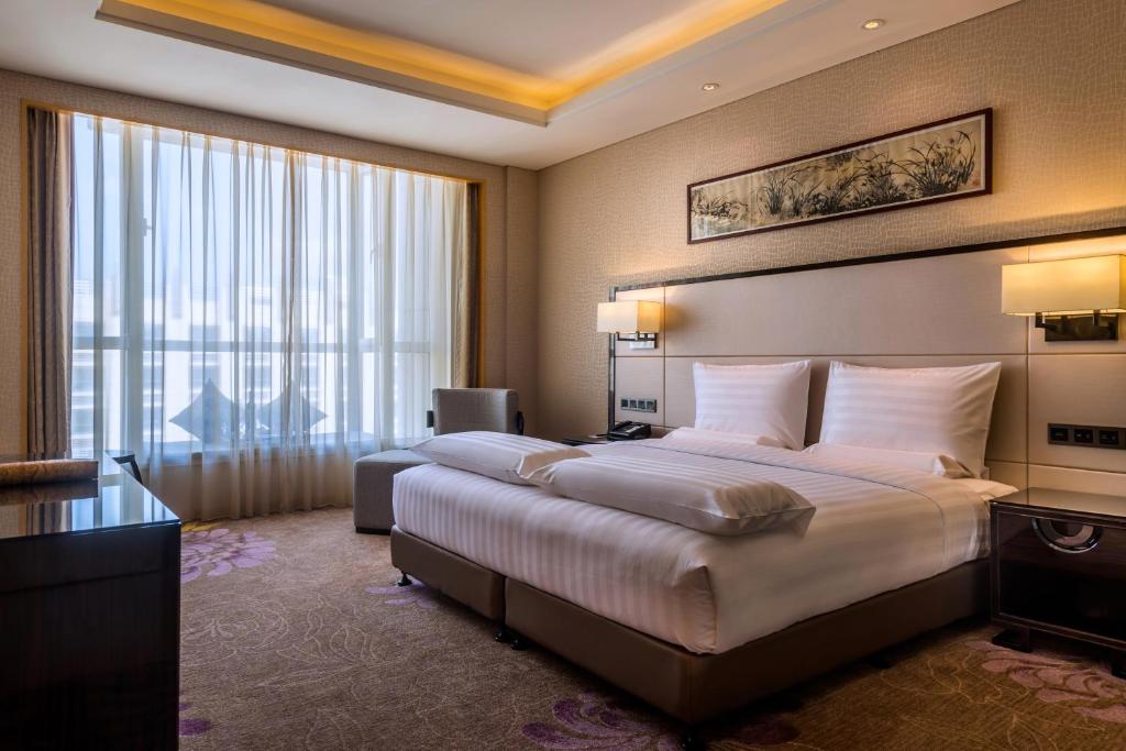 Сьюит (Представительский люкс), Pullman Qingdao Ziyue