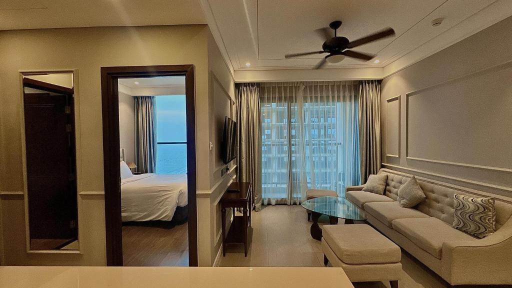 Da Nang Ocean View Luxury Apartment