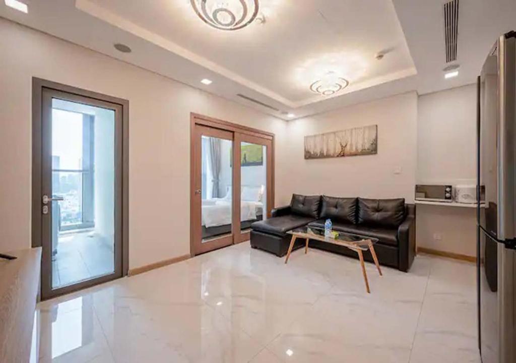 Landmark 81 and Vinhomes Riverside Residence