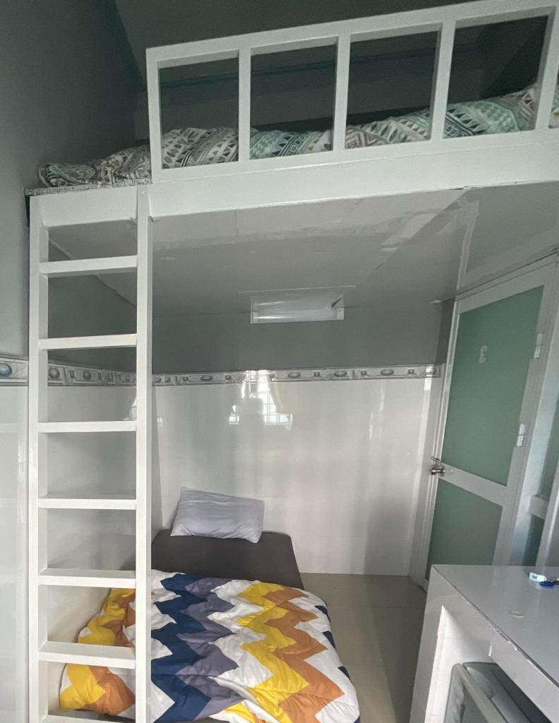 Hoàng Cầm Small Room