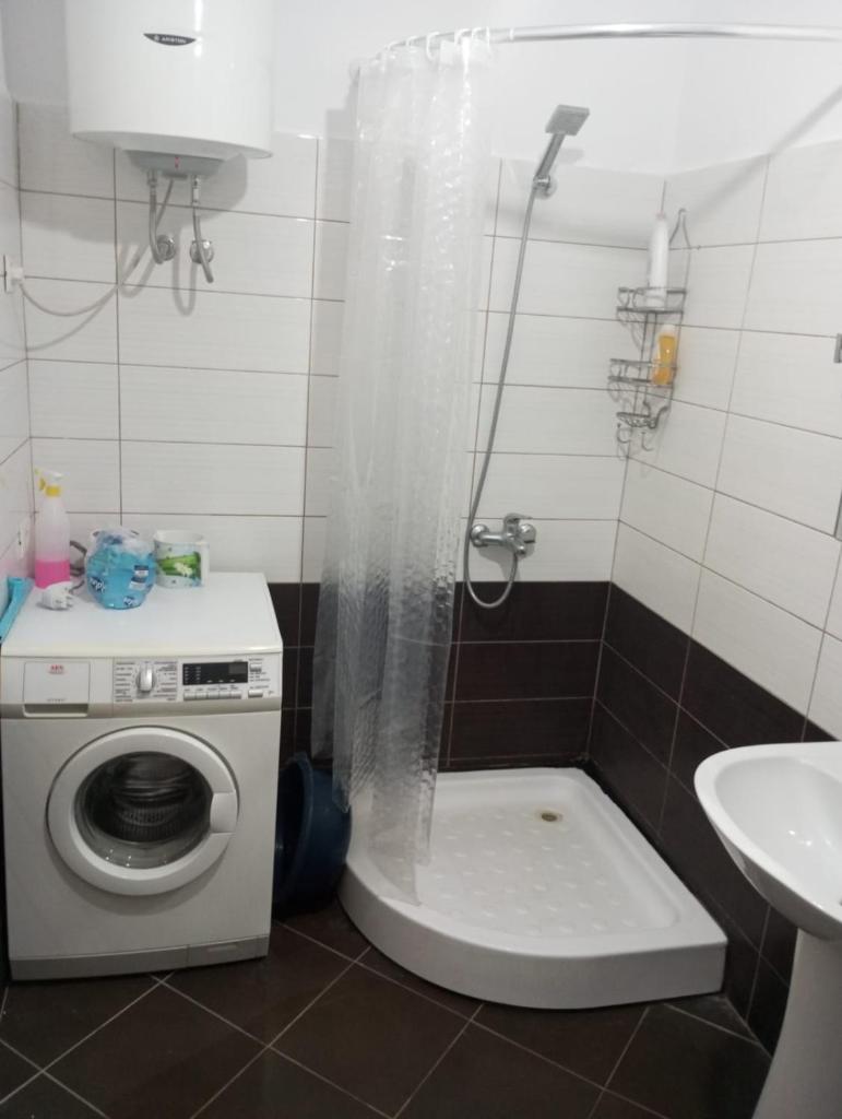 Maksimilian Apartament photo 4