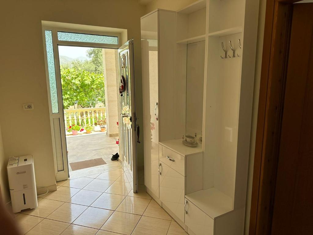 Santi's Villa photo 2