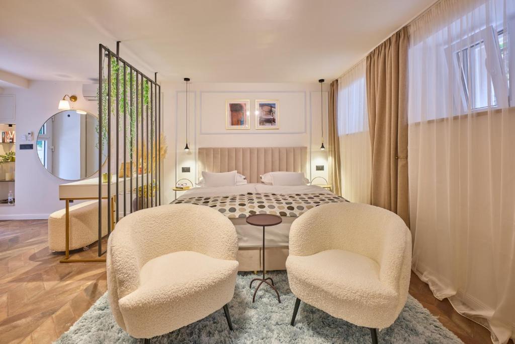 Luxury Room Beauty - Tap to explore photos