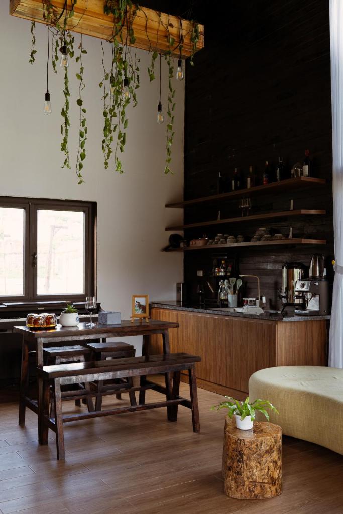 Mật Pet Farm - Mộc Châu