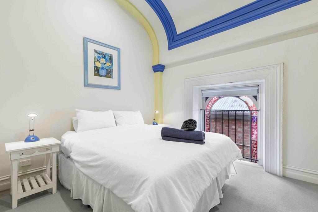 Centre of Queenscliff -Heritage Ballroom Apartment One photo 1