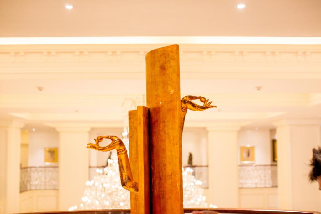 Khách sạn Apricot 