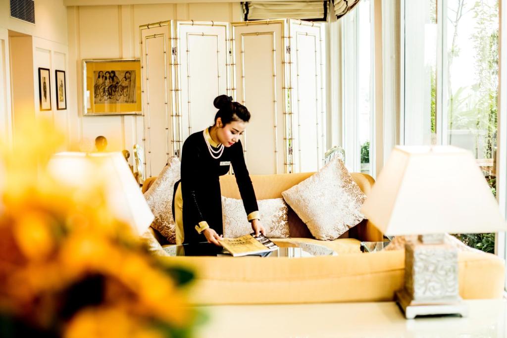 Khách sạn Apricot 