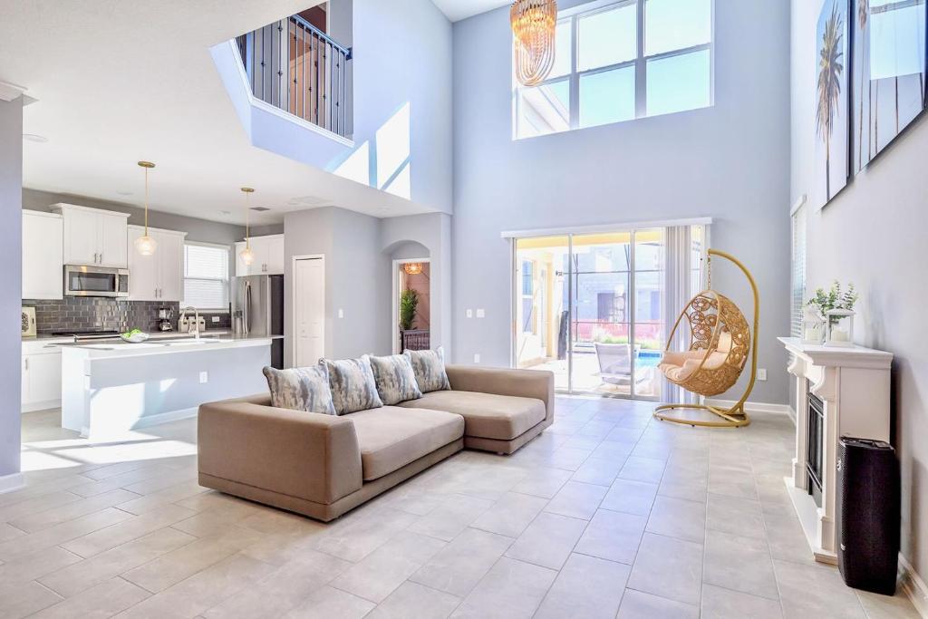 Luxury 5BR Home - Pool & Hot Tub - Near Disney image