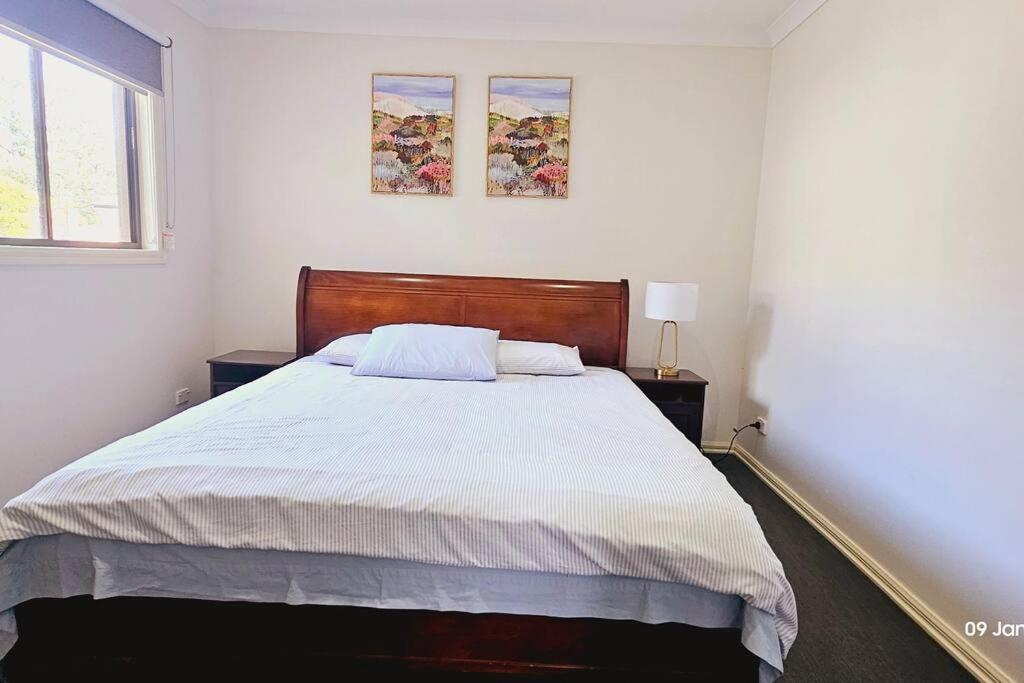 Four Bedroom Modern house in Glen Waverley photo 4