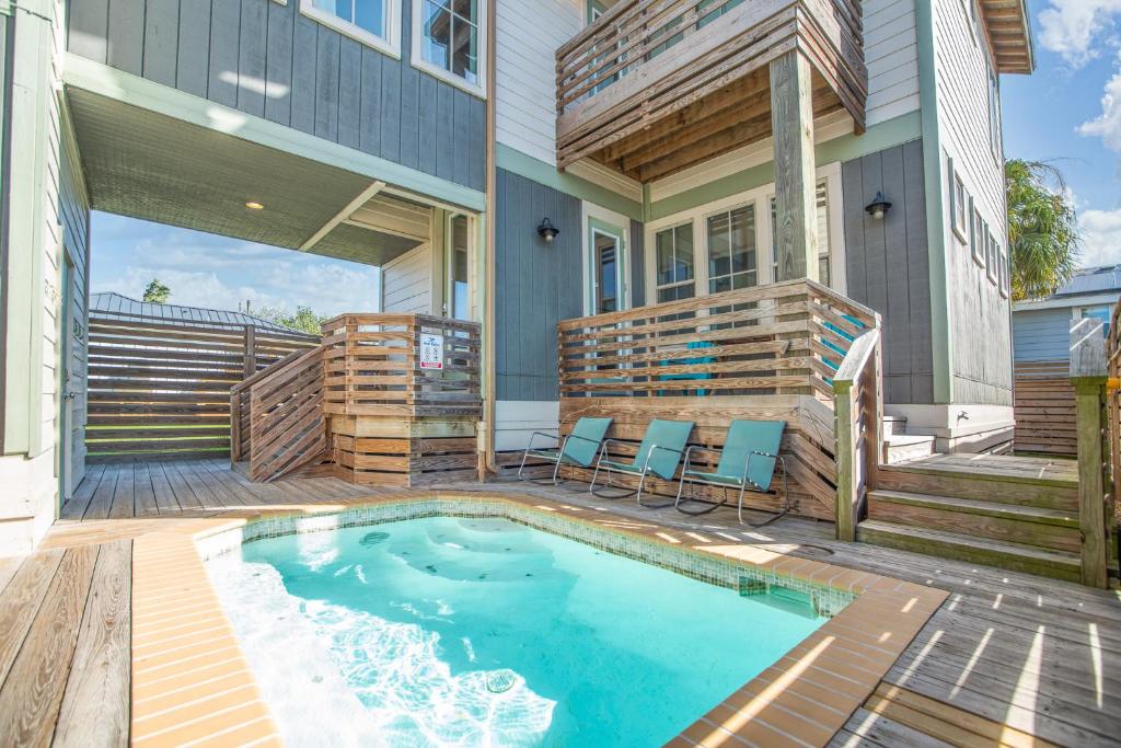 The Oyster House - Pet Friendly! Golf Cart Included! image