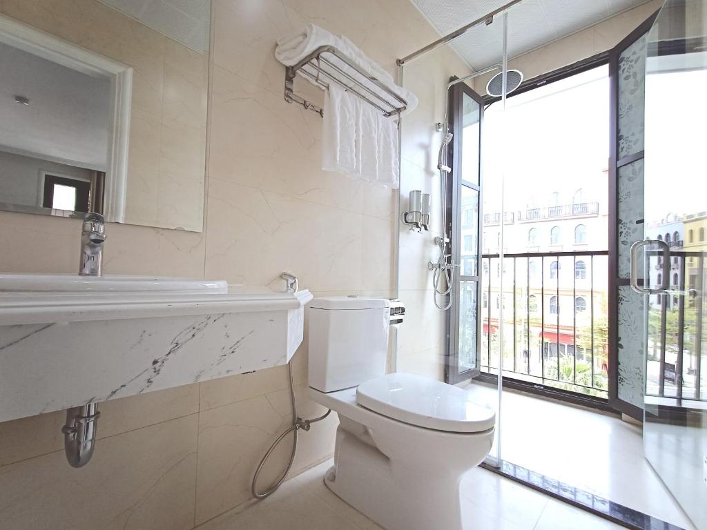 Time Lotus Hạ Long