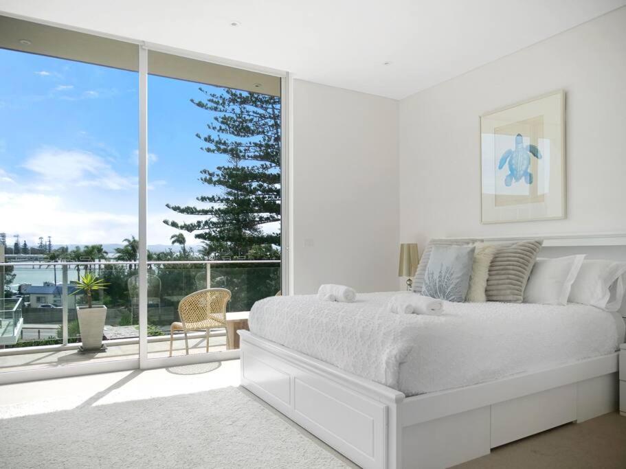 Panoramic Ocean Penthouse - Dolphin View photo 1