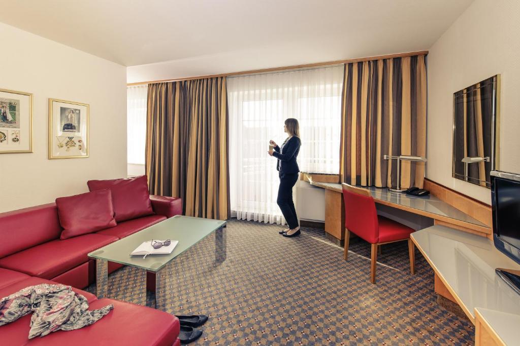 Сьюит (Привилегированный люкс с кроватью размера «king-size»), Mercure Hotel Köln City Friesenstraße