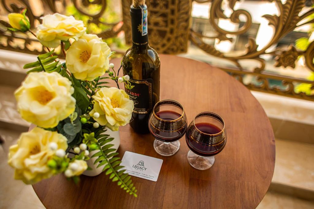 Tan Truong Son Legacy Hotel