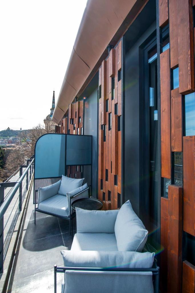 Qarvasla Room Type - Deluxe Suite with Terrace