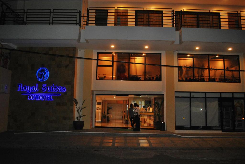 Royal Suites Condotel photo 4