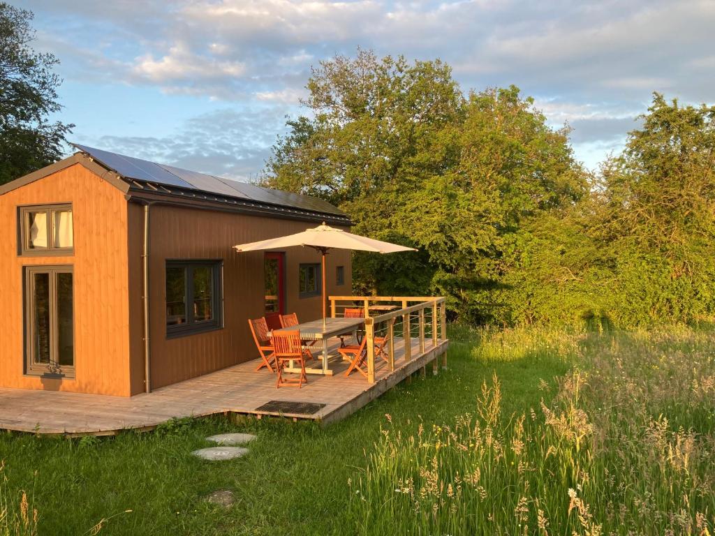 Tiny House Les Jours Heureux Sejour nature pres de Dinant et des Lacs de l Eau d Heure