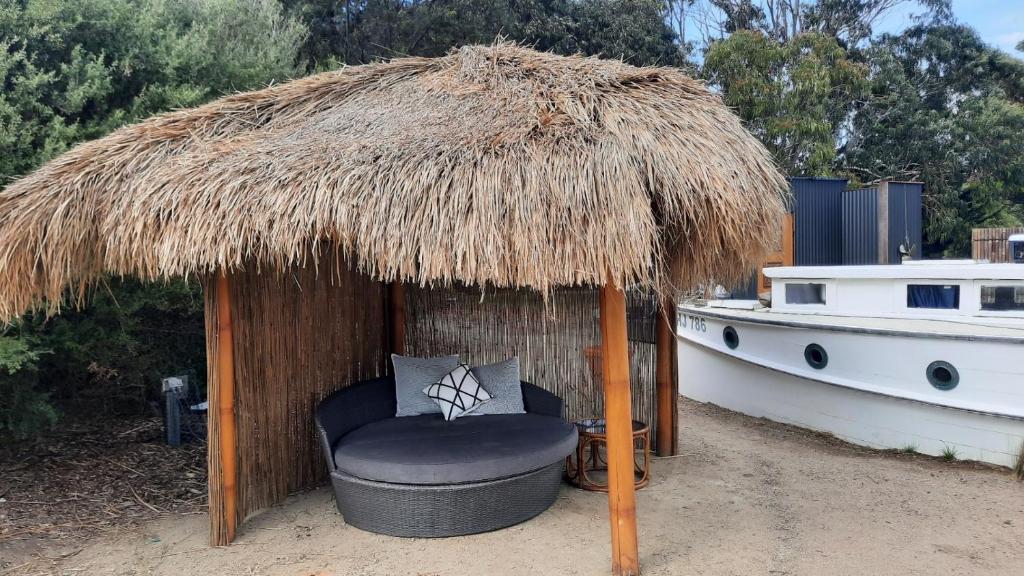 Shipwrecked Oasis Ocean Bay Getaway PL photo 2