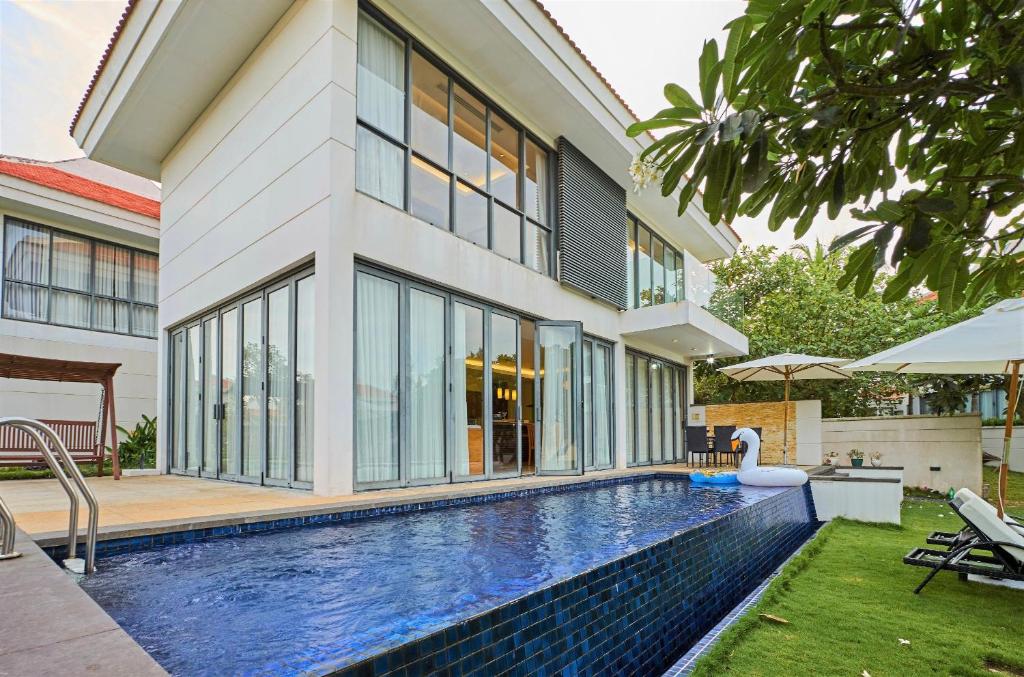 Ocean Retreats Villas Danang