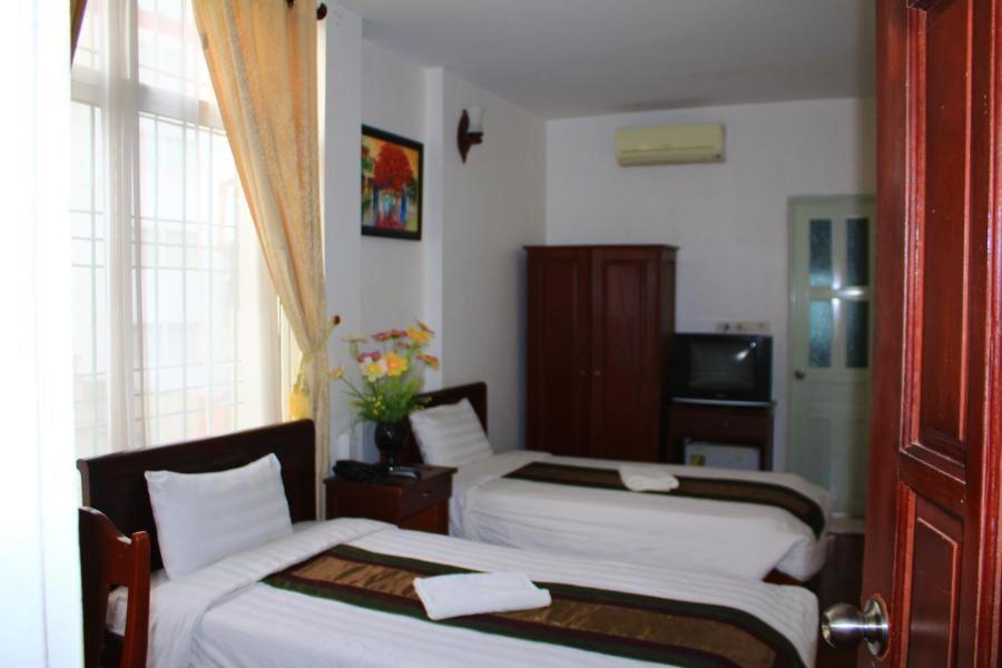 Двухместный (Улучшенный двухместный номер с 1 кроватью), Hoan Kiem Lake Hotel