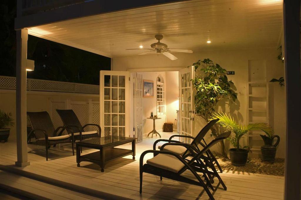 This enchanting 3 bedroom, 2 bathroom townhouse is nestled mere moments away fro photo 1