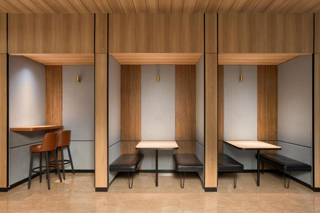 Crowne Plaza West Hà Nội