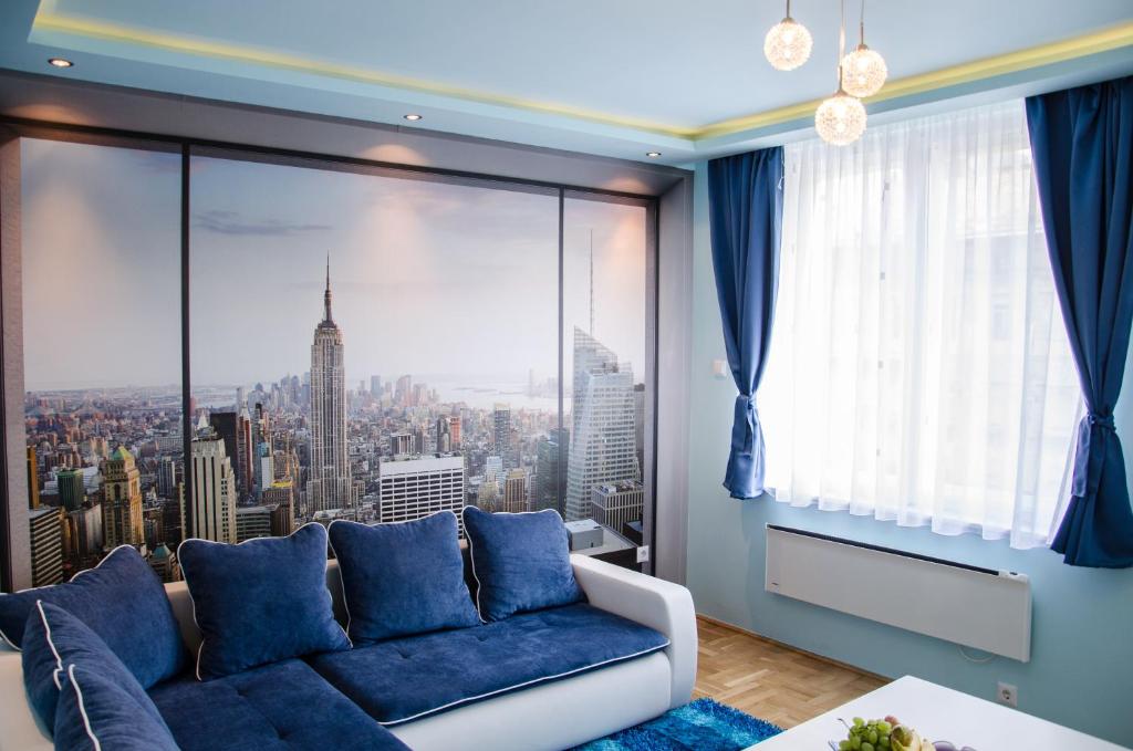 Blue Luxury Apartment photo 4
