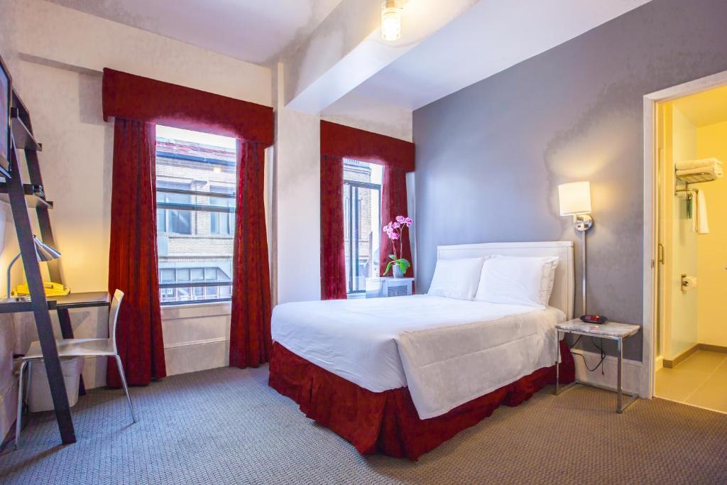 Двухместный (Двухместный номер с 1 кроватью), Grant Plaza Hotel