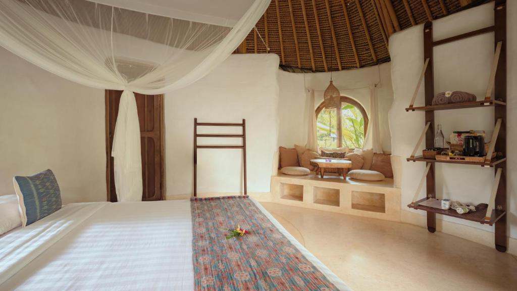 Mana Earthly Paradise, Bali