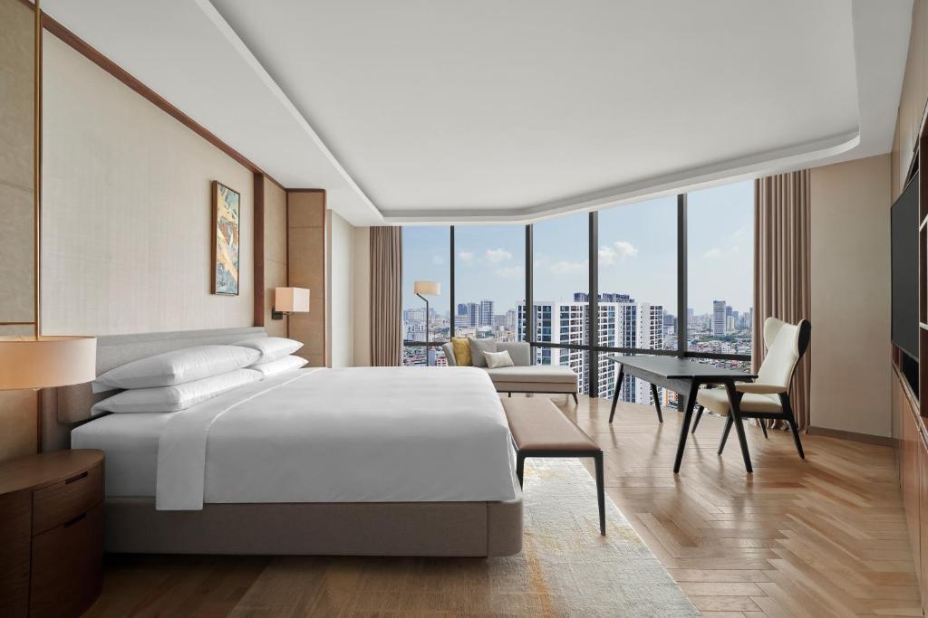 Crowne Plaza West Hà Nội