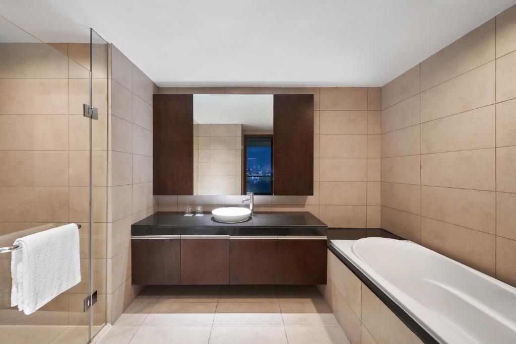 Crowne Plaza West Hà Nội